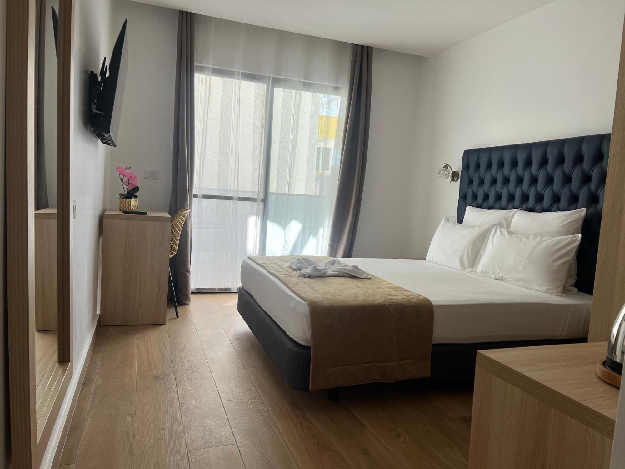 Hotel Blue Sky 塔拉法尔 外观 照片